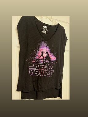 Rock & Republic Black V‑Neck Tee with Pink & Purple Splatter